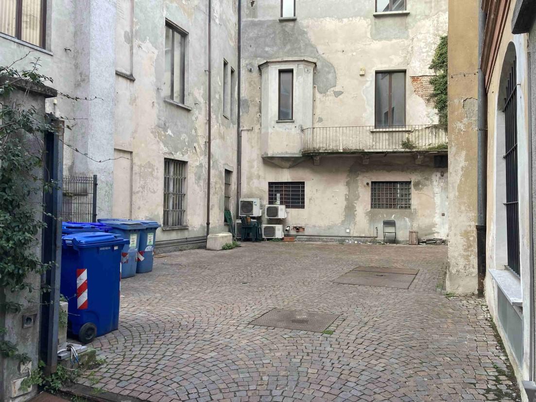 immobile attivita commerciale all'asta in Via Alla Bollente snc - 15011 Acqui Terme (AL) - 2