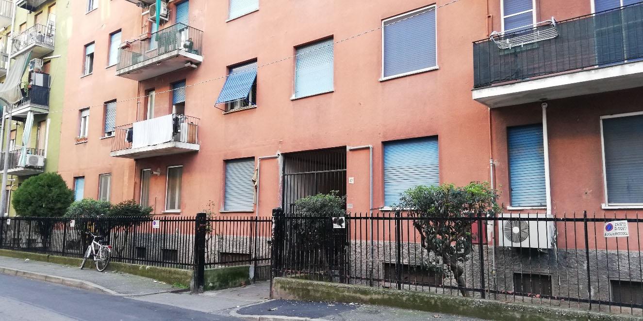 immobile appartamento all'asta in Via DERNA 17 - 20037 Paderno Dugnano (MI) - 1