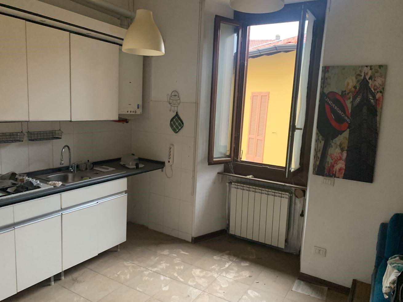 immobile appartamento all'asta in Via XXV Aprile 4 - 21010 Golasecca (VA) - 4