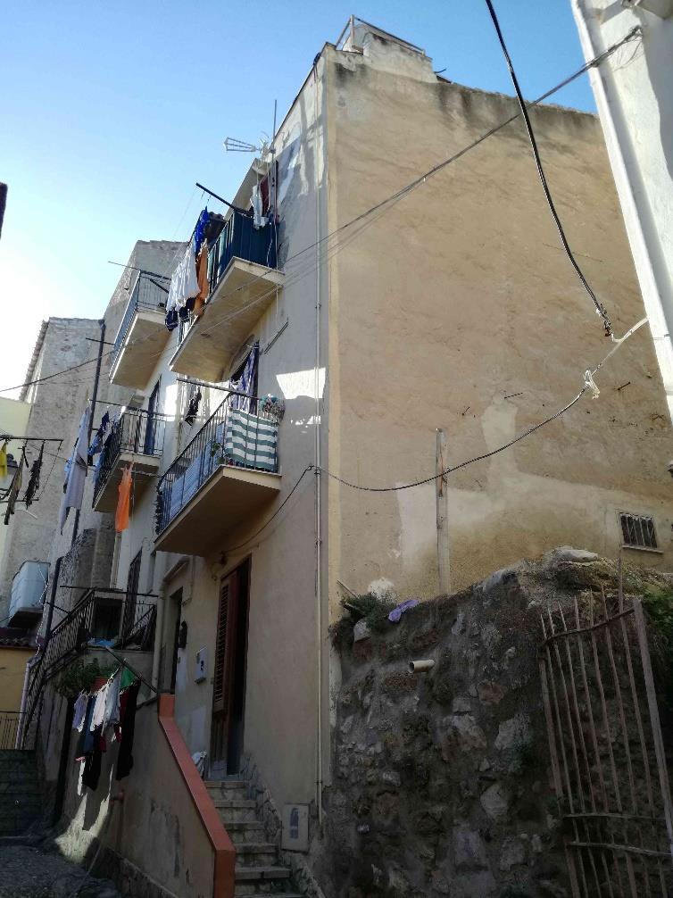immobile appartamento all'asta in via La Rocca N°5 - 90018 Termini Imerese (PA) - 1