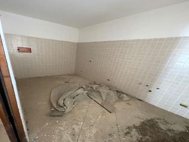immobile appartamento all'asta in Via A Gramsci - 73015 Salice Salentino (LE) - 2