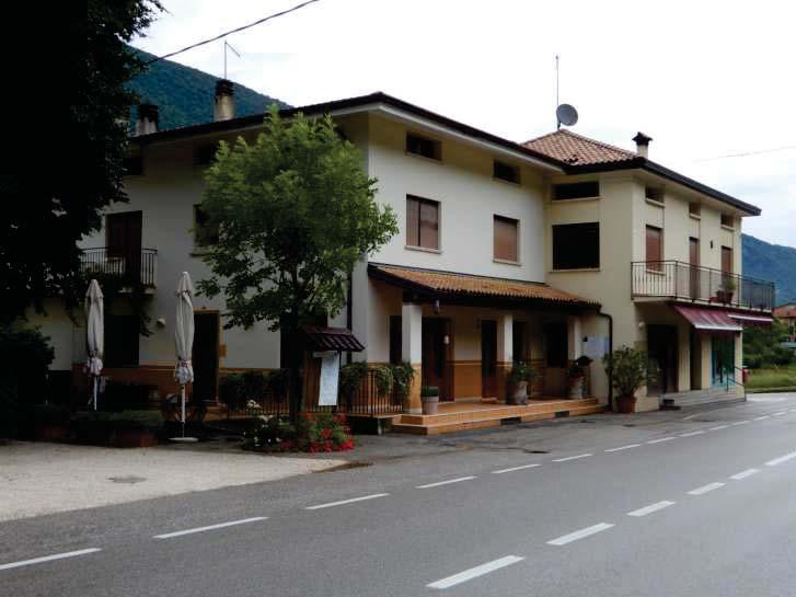 immobile attivita commerciale all'asta in Via Colmaggiore di Sotto n 76/a - 31020 Tarzo (TV) - 2