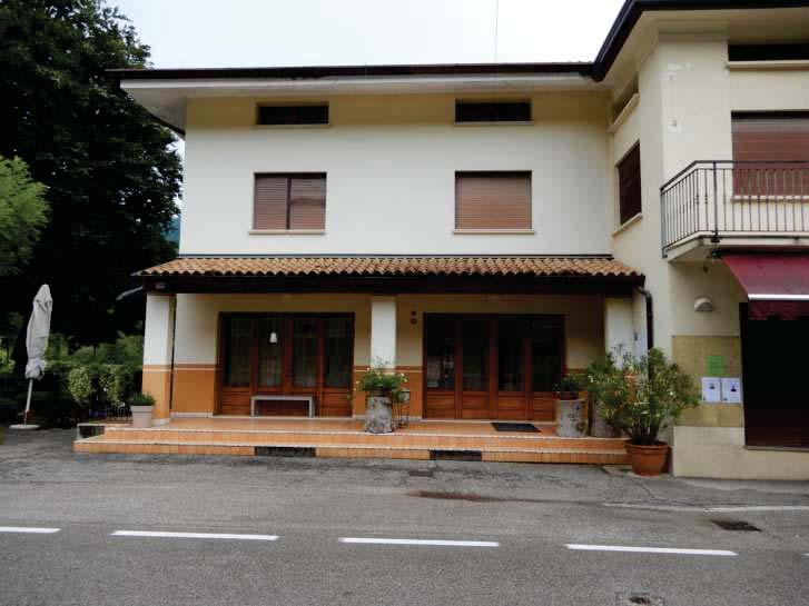 immobile attivita commerciale all'asta in Via Colmaggiore di Sotto n 76/a - 31020 Tarzo (TV) - 3
