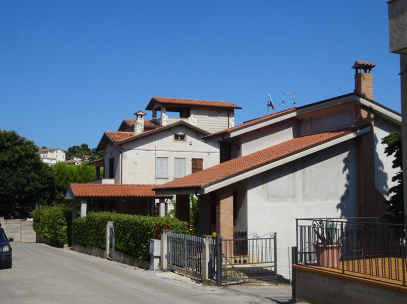 immobile appartamento all'asta in via monsignor petetti amos luigi, n 30-34 - 62018 Potenza Picena (MC) - 1