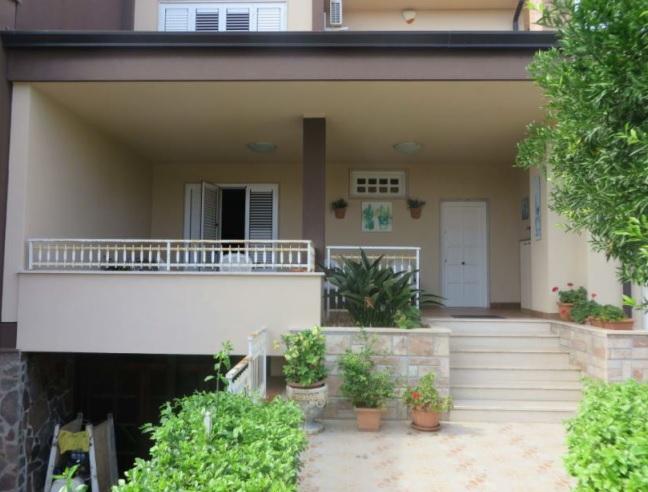 immobile villa all'asta in Via Nettuno 33 - 90149 Palermo (PA) - 1