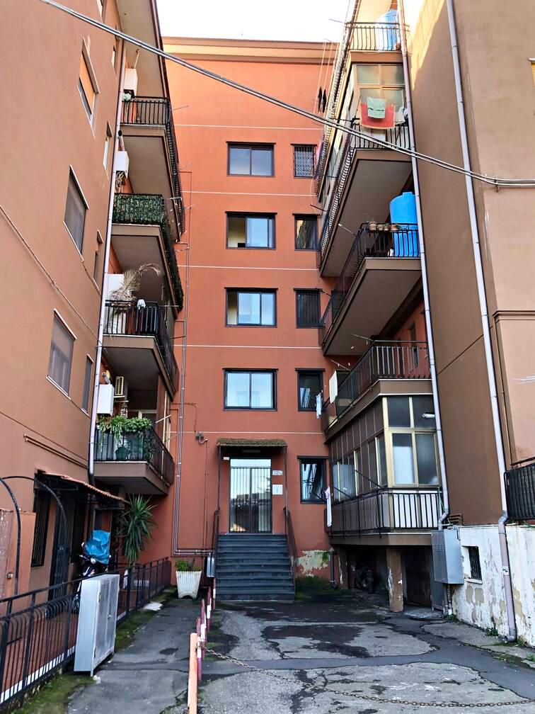 immobile appartamento all'asta in Via Balatelle n 18 - 95037 San Giovanni la Punta (CT) - 1