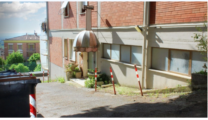 immobile hotel - albergo all'asta in viale emilia, n 29 - 53042 Chianciano Terme (SI) - 1
