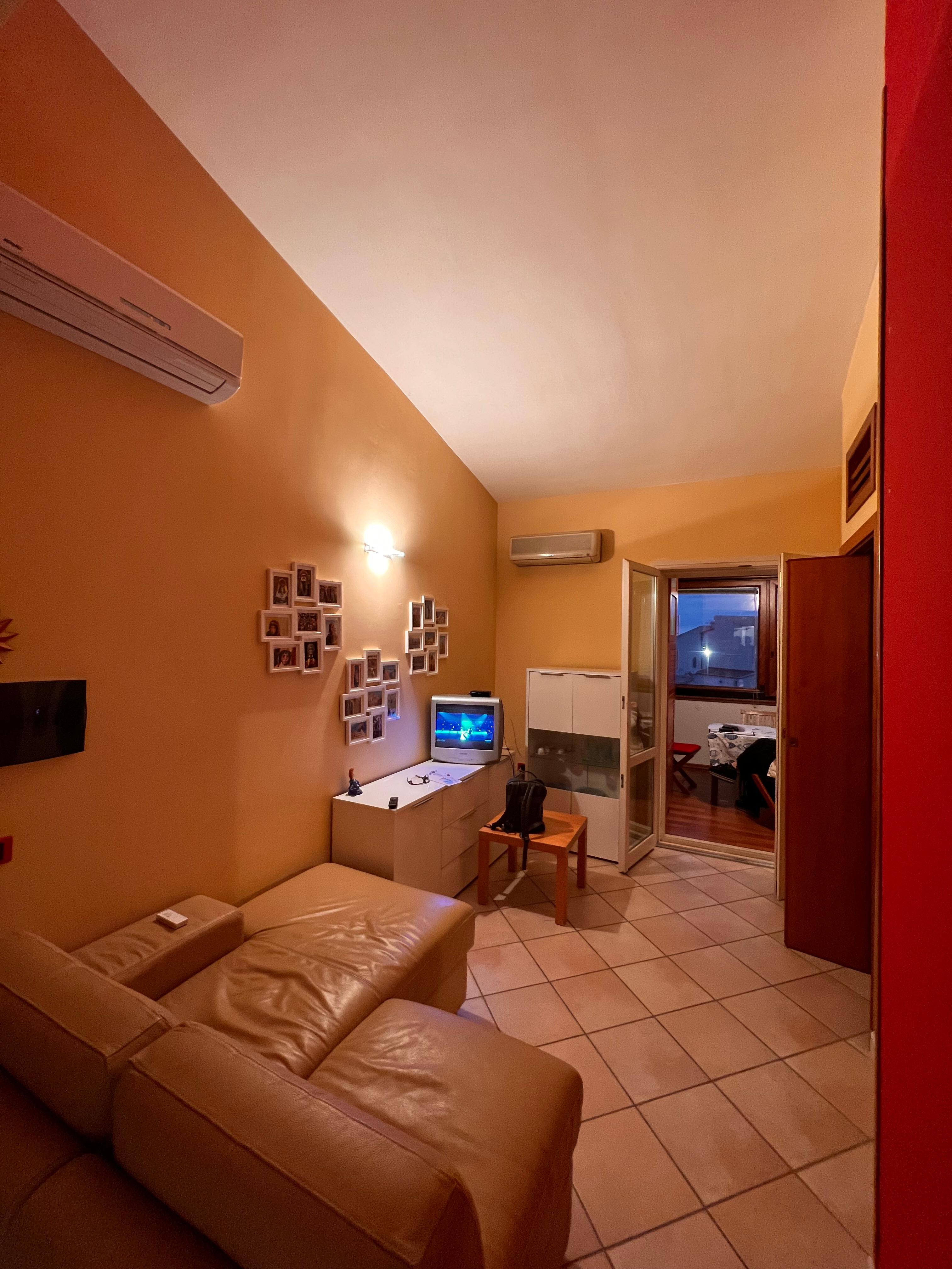 immobile appartamento all'asta in Viale Magna Grecia 100 D - 88900 Crotone (KR) - 2