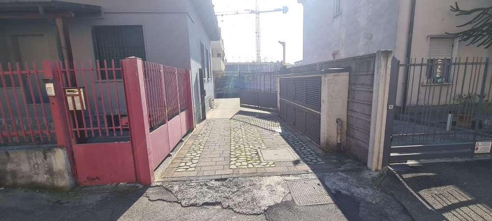immobile garage all'asta in Via Via Carlo Borromeo 74/c - 20031 Cesano Maderno (MB) - 2