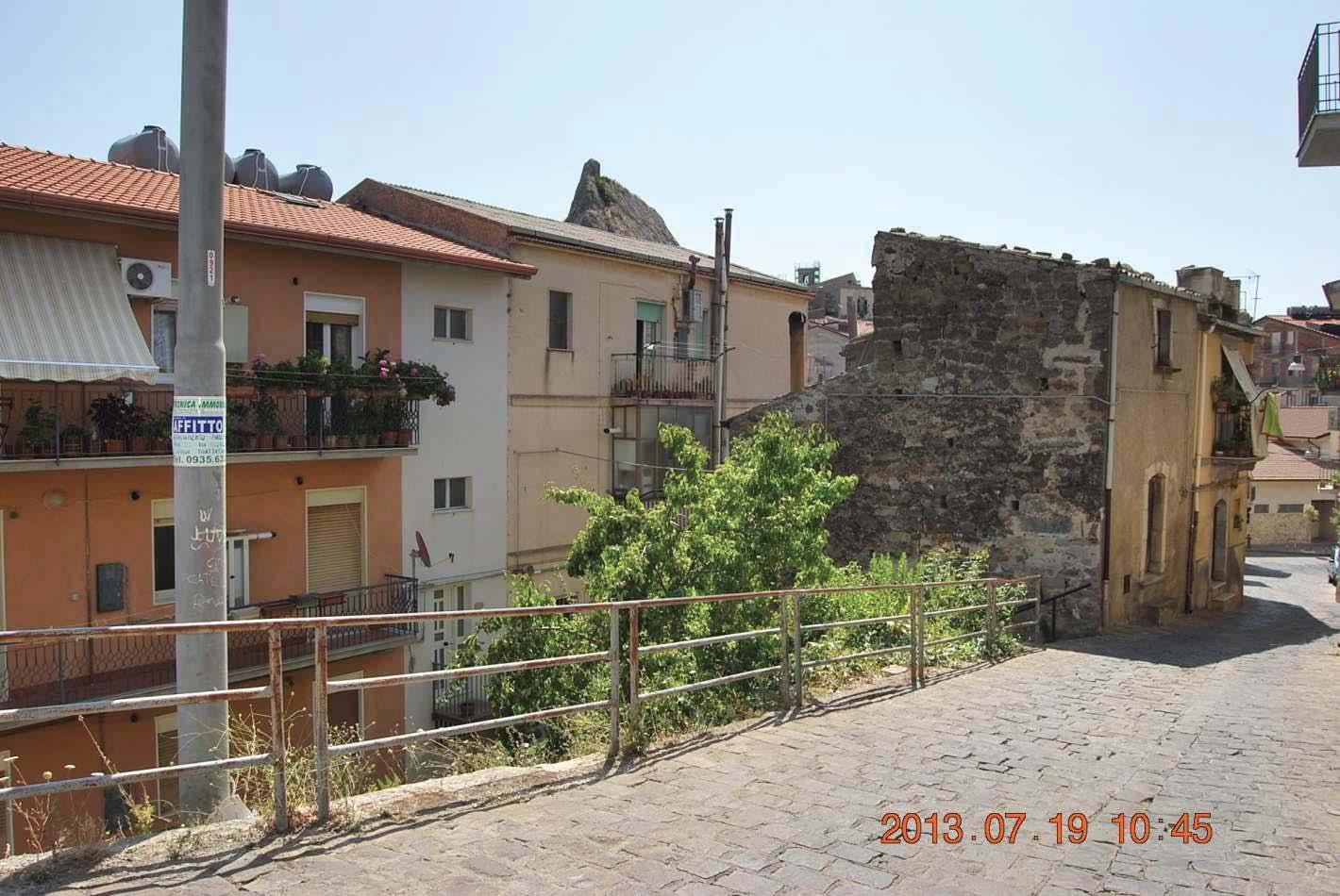 immobile appartamento all'asta in Via Belviso 17/A - 17/C - 94014 Nicosia (EN) - 1