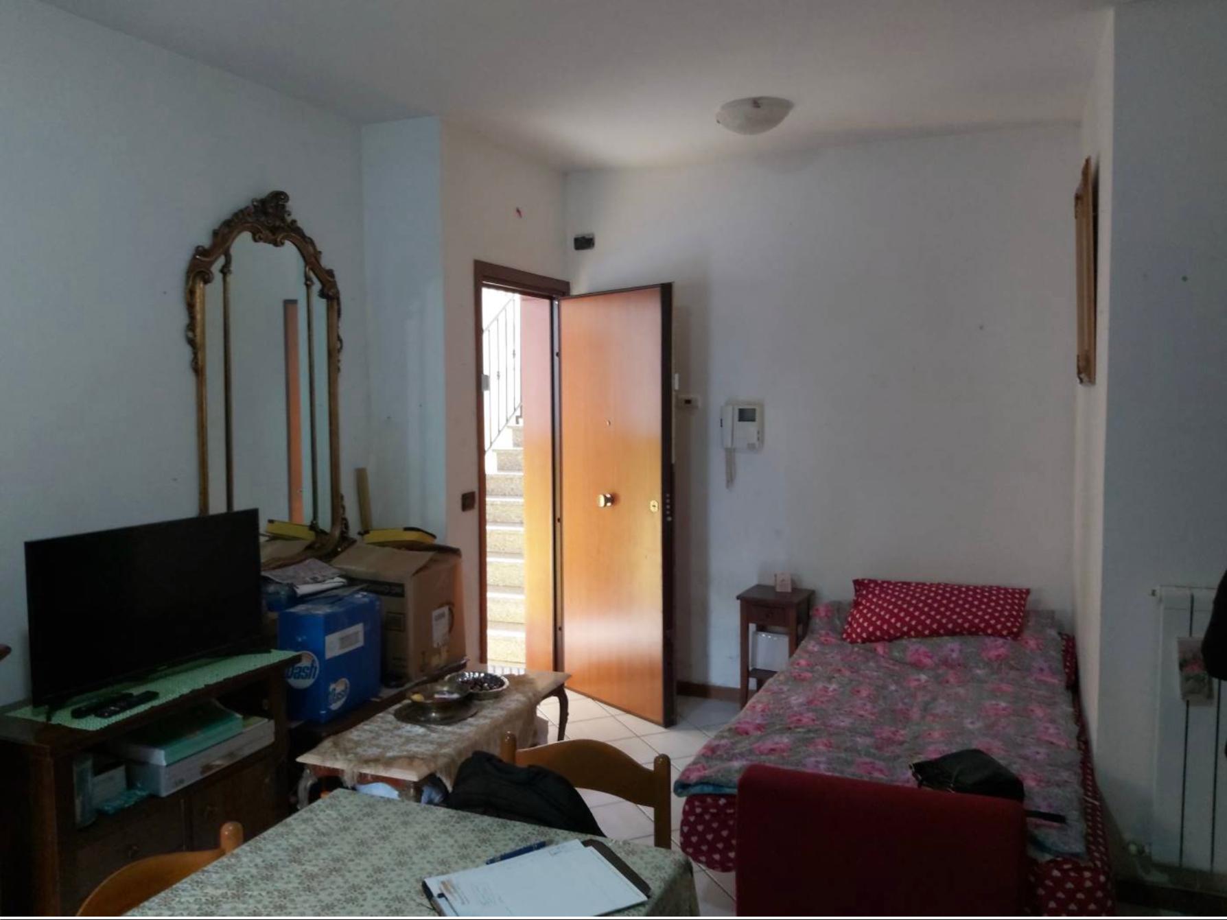 immobile appartamento all'asta in Via Piumazzo 18/b - 41013 Castelfranco Emilia (MO) - 3