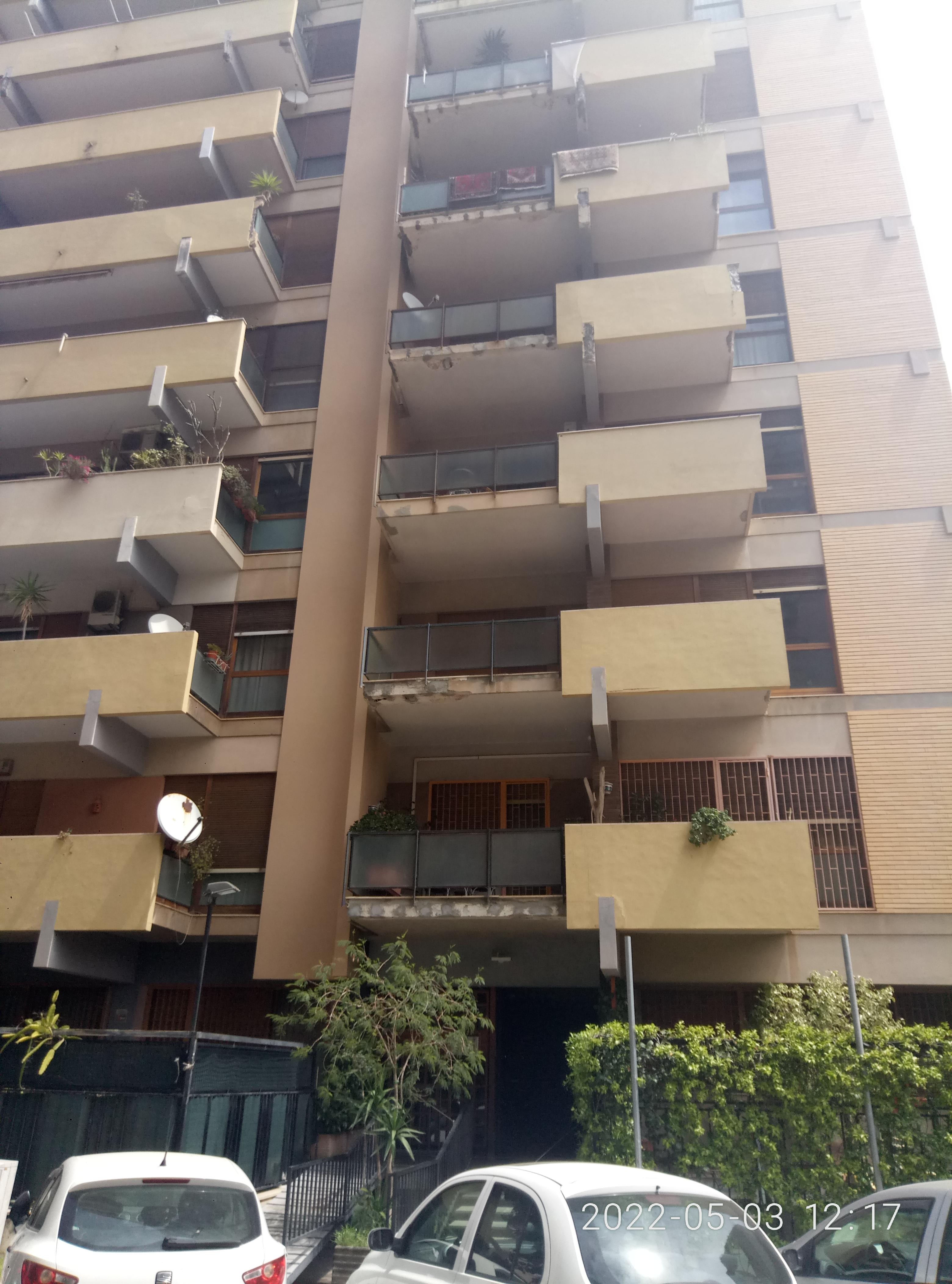 immobile appartamento all'asta in Via Giacinto Carini n 10 - 90144 Palermo (PA) - 1