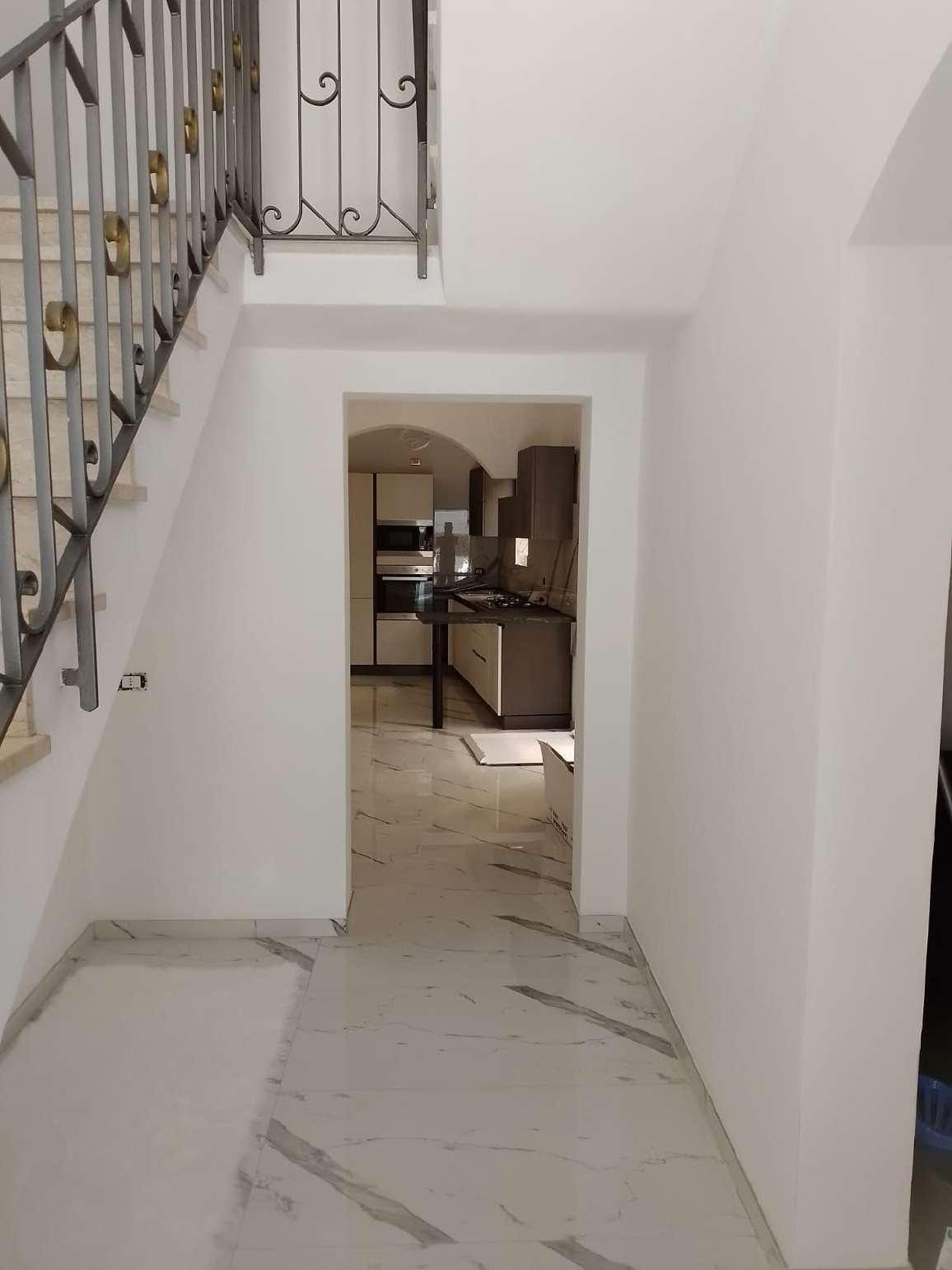 immobile appartamento all'asta in Via Alcide De Gasperi n 110 (ex 94) - 96012 Avola (SR) - 2