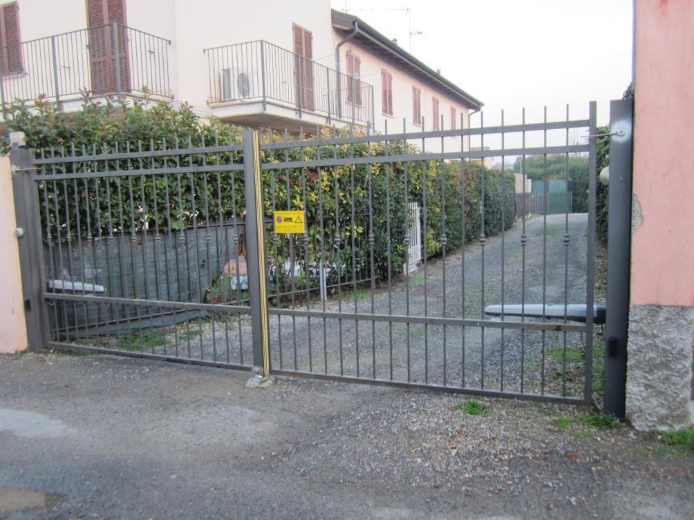 immobile posto auto all'asta in Localita' San Leonardo, Via Idrometro snc - 27010 Linarolo (PV) - 1
