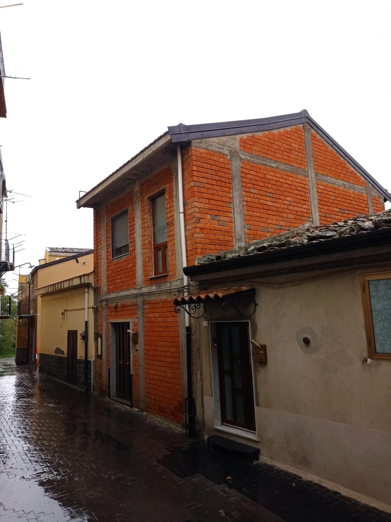 immobile appartamento all'asta in Via Siciliano 14/17 - 94018 Troina (EN) - 1
