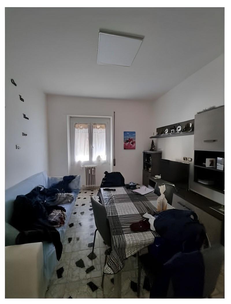 immobile TRILOCALE CON CANTINA ALL'ASTA IN LARGO LUCIO APULEIO, ROMA (RM) - 1