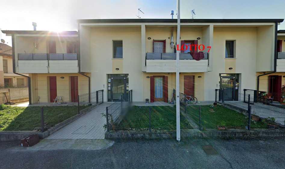 immobile appartamento all'asta in Via Cesare Pavese n 32 - 31050 Vedelago (TV) - 1