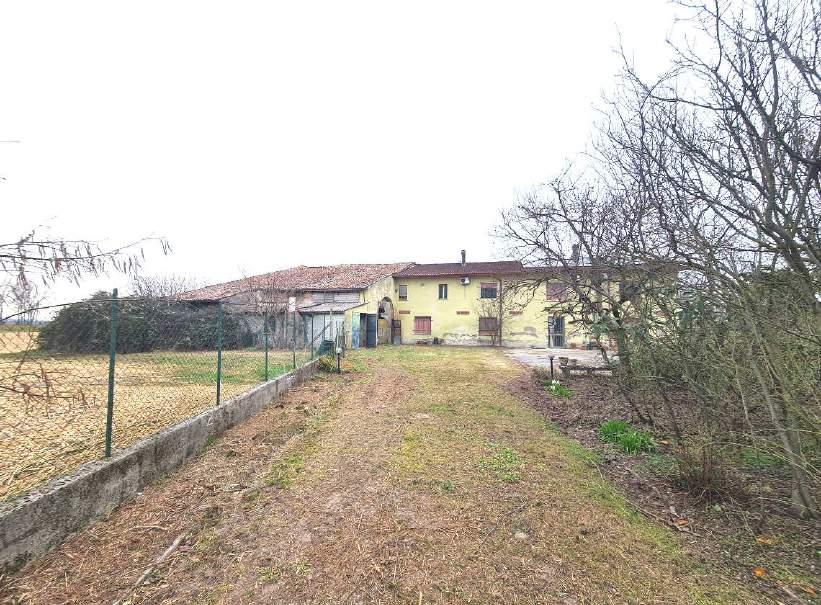 immobile appartamento all'asta in via Randaccio 19 - 46037 Roncoferraro (MN) - 1