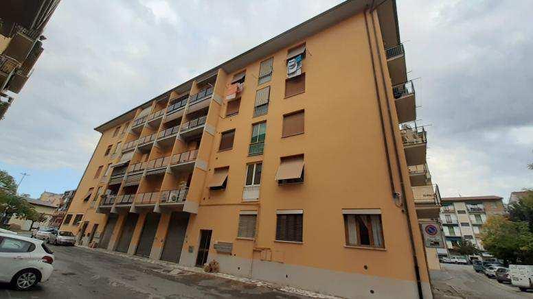 immobile appartamento all'asta in Via Milano n 9 - 53036 Poggibonsi (SI) - 1