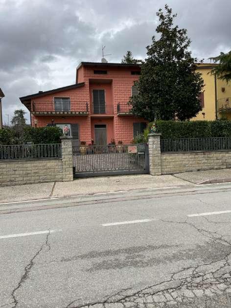 immobile appartamento all'asta in FRAZ PALAZZO VIA MICHELANGELO N96 - 06081 Assisi (PG) - 3
