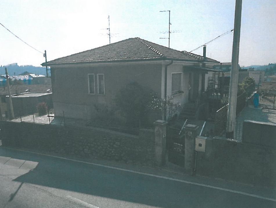 immobile appartamento all'asta in Via Roma n9 - 22070 Montano Lucino (CO) - 1