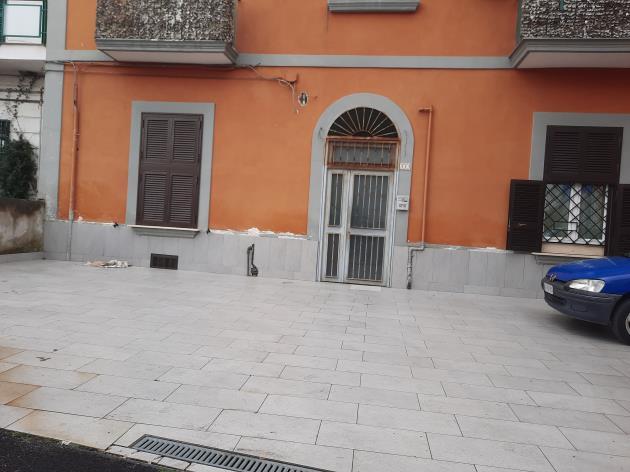 immobile magazzino all'asta in Via Emilio Scaglione n 333 - 80145 Napoli (NA) - 1