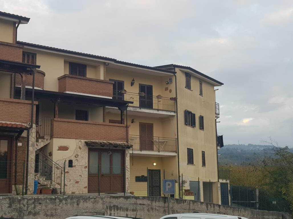 immobile appartamento all'asta in Località Acquaviva Pratola Serra (AV) - 1