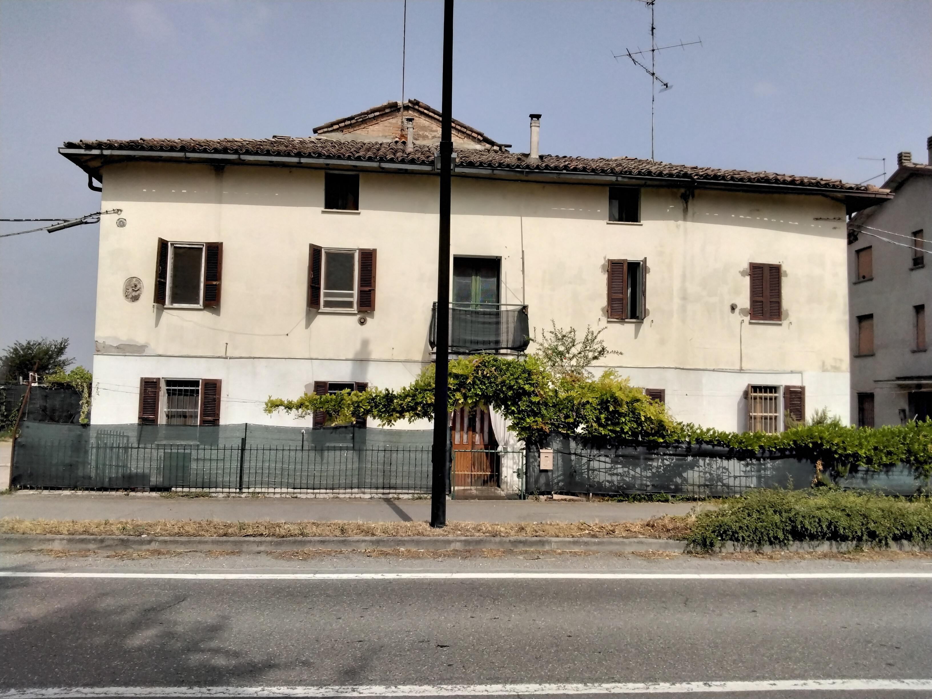 immobile appartamento all'asta in Via G Marconi, 38 - 42023 Cadelbosco di Sopra (RE) - 2