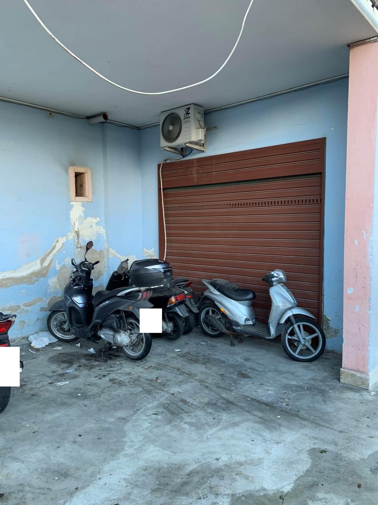 immobile negozio all'asta in via Enrico de Nicola n 3 Melito di Napoli (NA) - 1