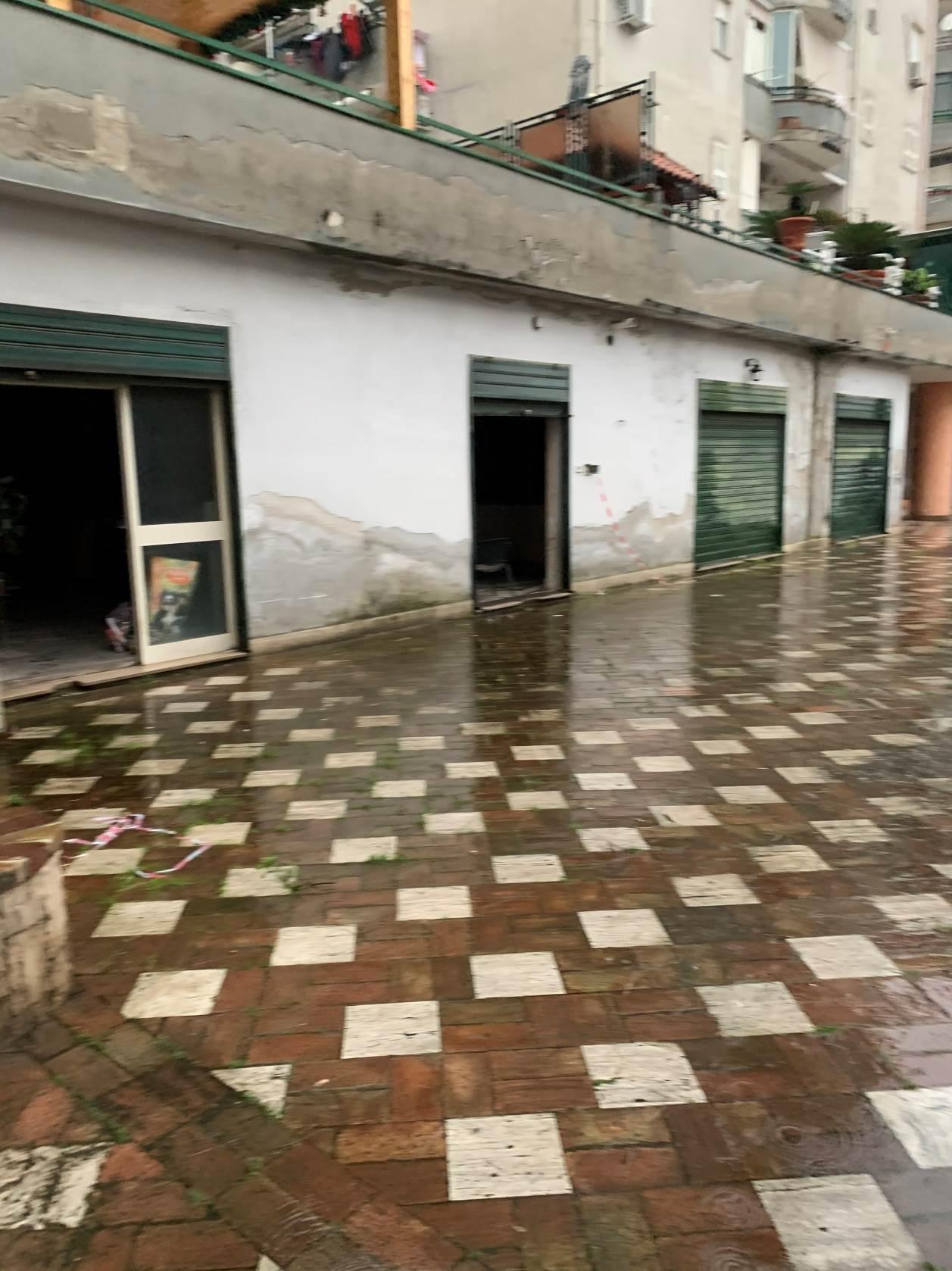 immobile negozio all'asta in via Enrico de Nicola n 3 Melito di Napoli (NA) - 2