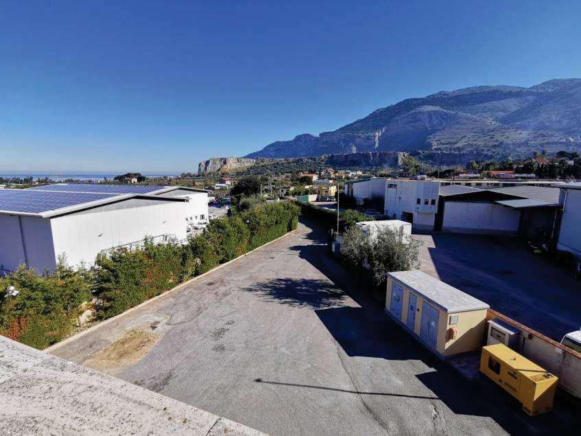 immobile attivita commerciale all'asta in VIA ERCOLE N7 - 90044 Carini (PA) - 4