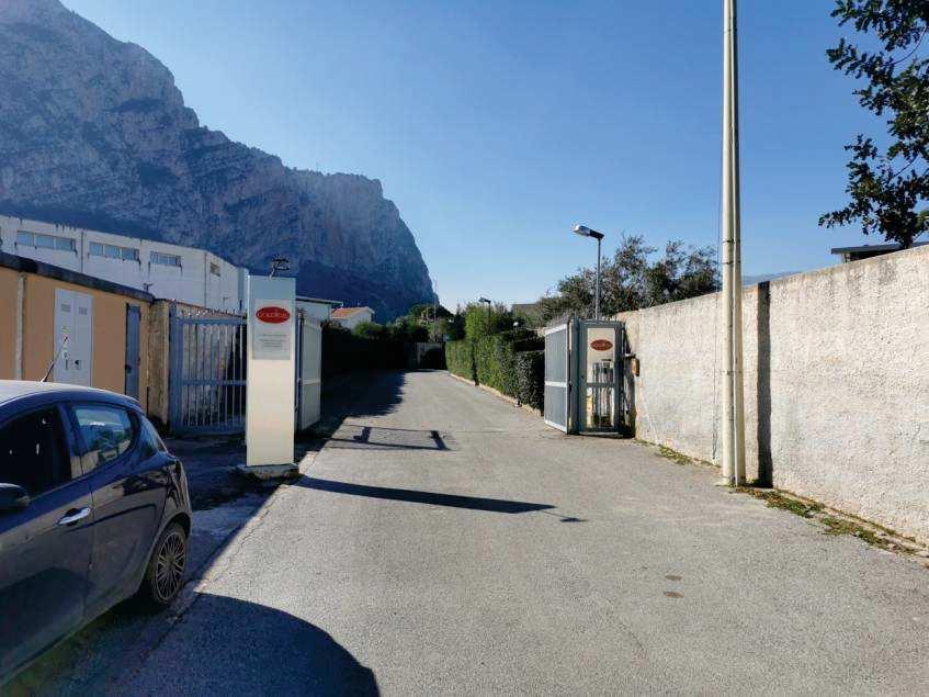 immobile attivita commerciale all'asta in VIA ERCOLE N7 - 90044 Carini (PA) - 5