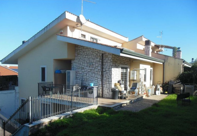 immobile VILLA ALL'ASTA IN VIA VITTORE GHILIANI, ROMA (RM) - 1