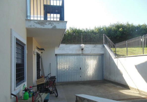 immobile VILLA ALL'ASTA IN VIA VITTORE GHILIANI, ROMA (RM) - 2