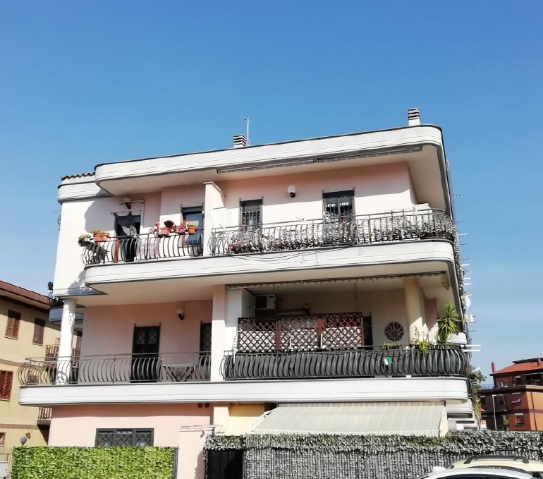 immobile appartamento all'asta in Via Casilina, n 1836 - 00132 Roma (RM) - 1
