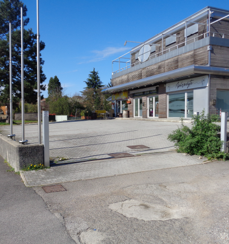 immobile attivita commerciale all'asta in Via Provinciale n 62/B - 22038 Tavernerio (CO) - 1
