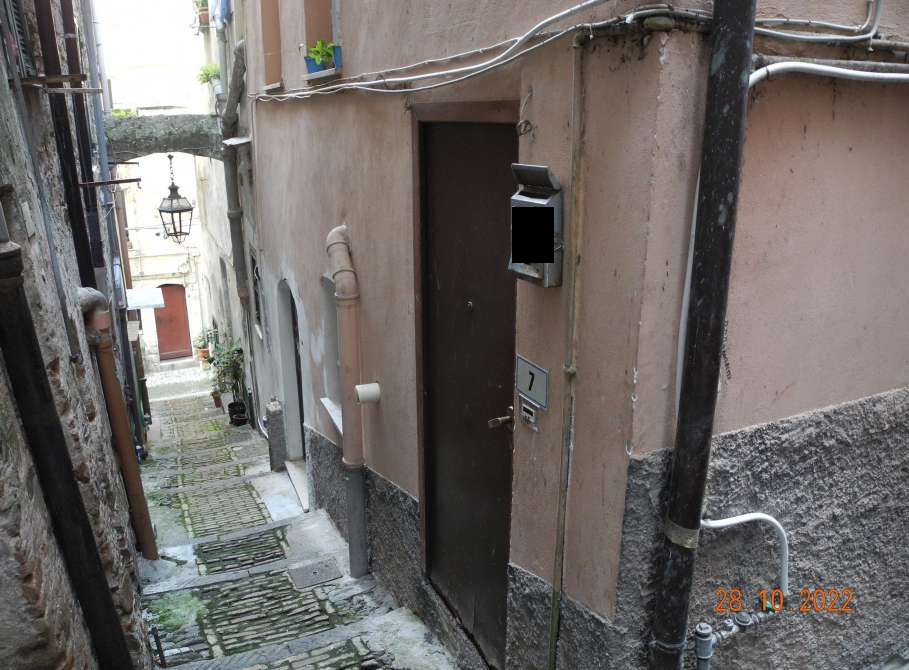 immobile appartamento all'asta in Quartiere Pigna, Vicolo Cisternin 7 e 4 - 18038 Sanremo (IM) - 2