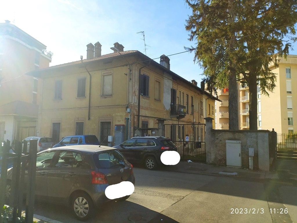 immobile appartamento all'asta in Via Parini 18 - 21013 Gallarate (VA) - 2