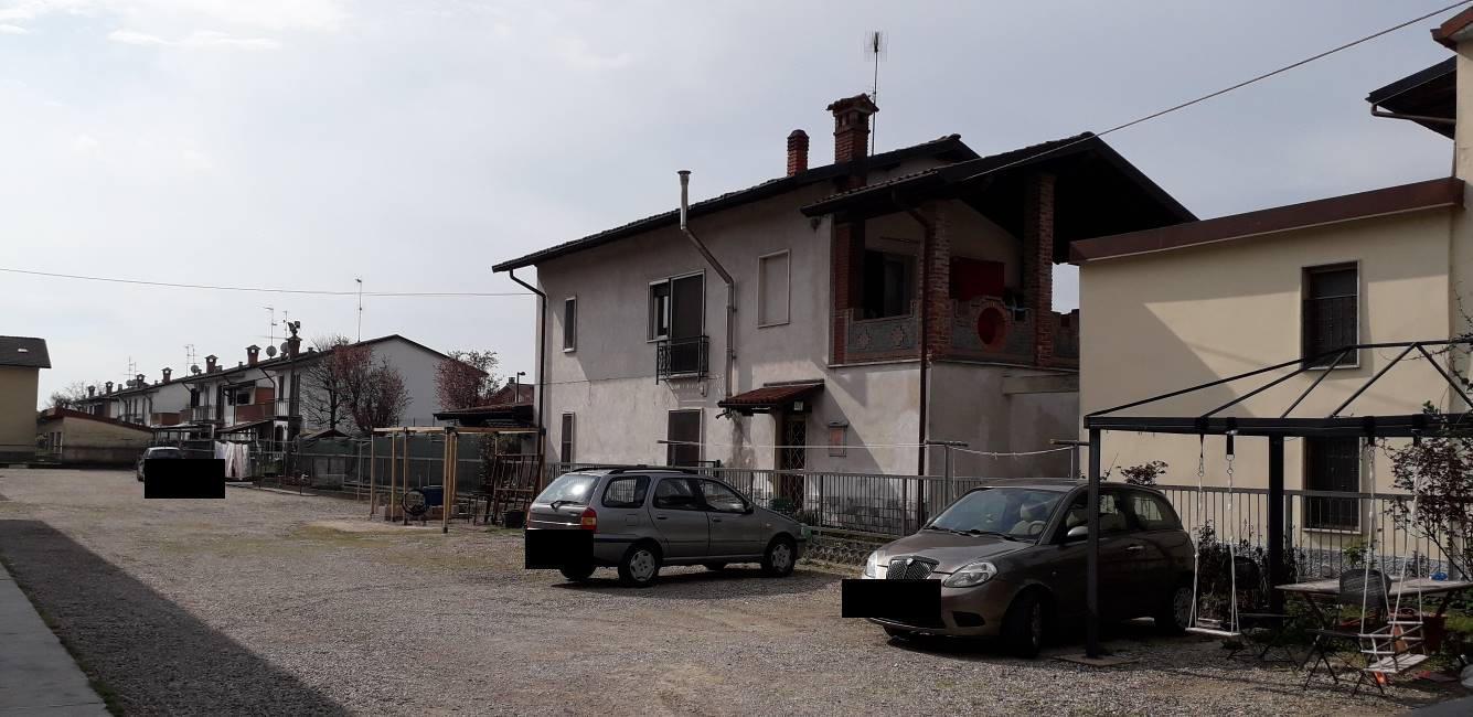 immobile appartamento all'asta in Via alle Volpi 18 - 27010 Torrevecchia Pia (PV) - 3