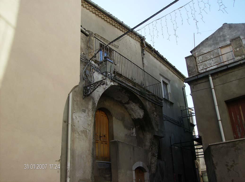 immobile appartamento all'asta in Via Umberto I 19 - 85011 Acerenza (PZ) - 2