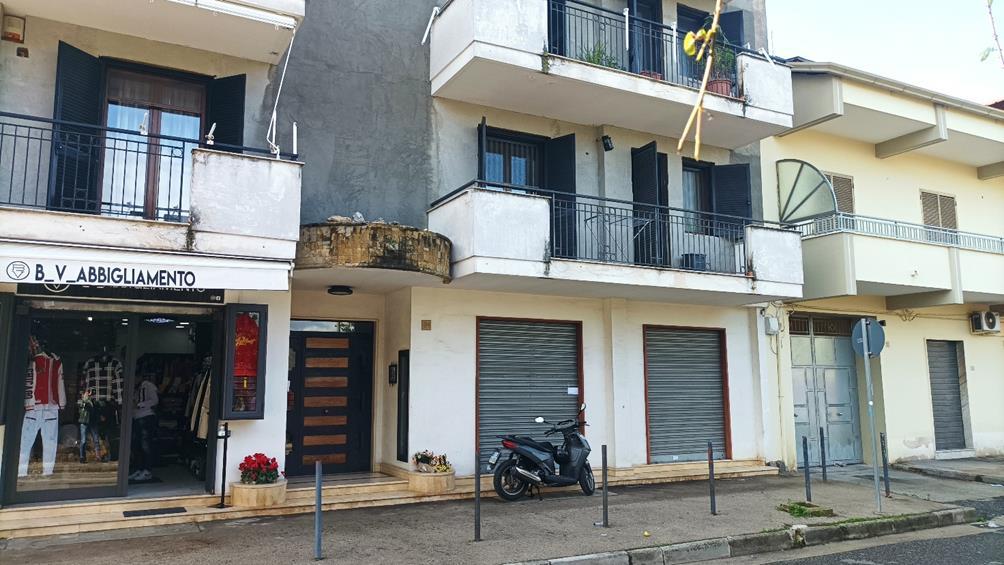 immobile negozio all'asta in Via De Gasperi - 80020 Frattaminore (NA) - 1