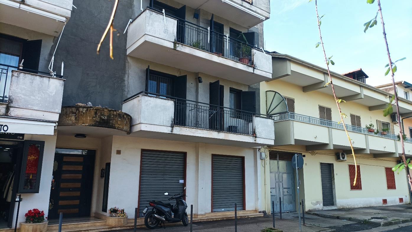 immobile negozio all'asta in Via De Gasperi - 80020 Frattaminore (NA) - 3