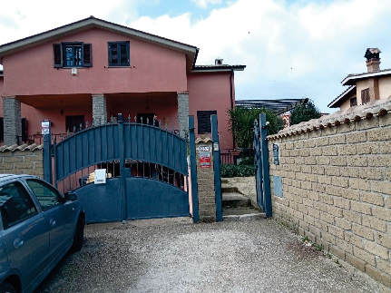 immobile villa all'asta in Via  Dei Castagni 25/A - 00061 Anguillara Sabazia (RM) - 2