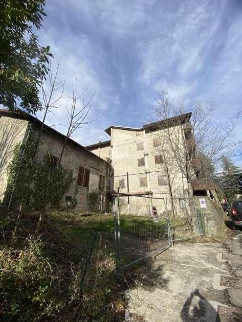immobile attivita commerciale all'asta in Viale delle Rimembranze 15 - 41021 Fanano (MO) - 4