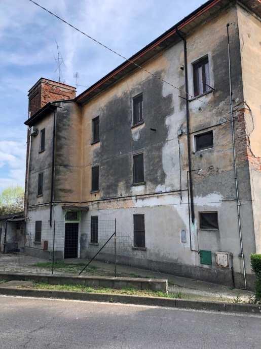 immobile appartamento all'asta in Via L Bissolati 72 Casalbuttano ed Uniti (CR) - 1