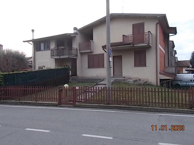 immobile villa all'asta in Via Vittorio Emanuele III n44 - 24040 Suisio (BG) - 3