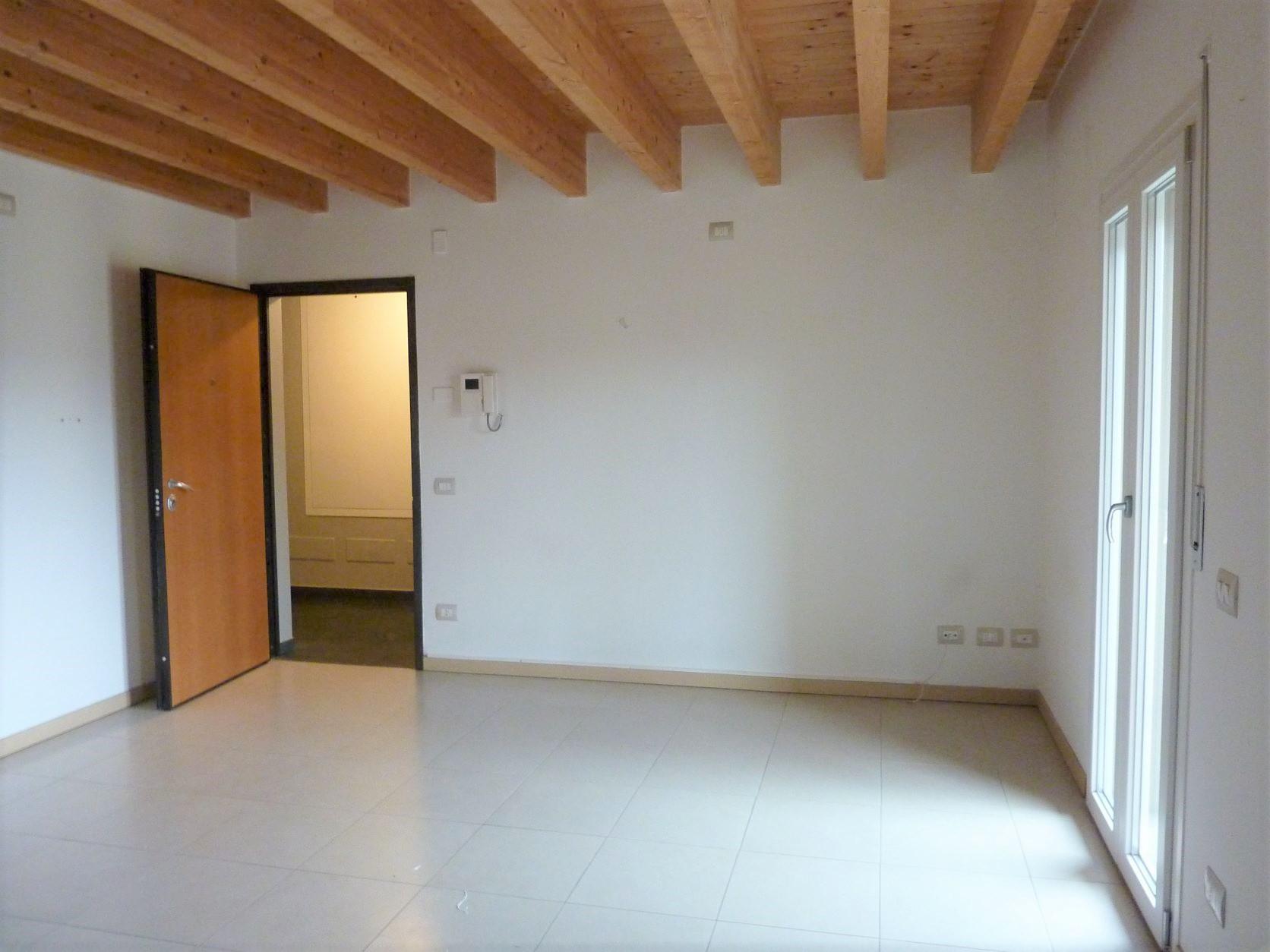 immobile appartamento all'asta in Via Agazzi n 7 - 24030 Brembate di Sopra (BG) - 2