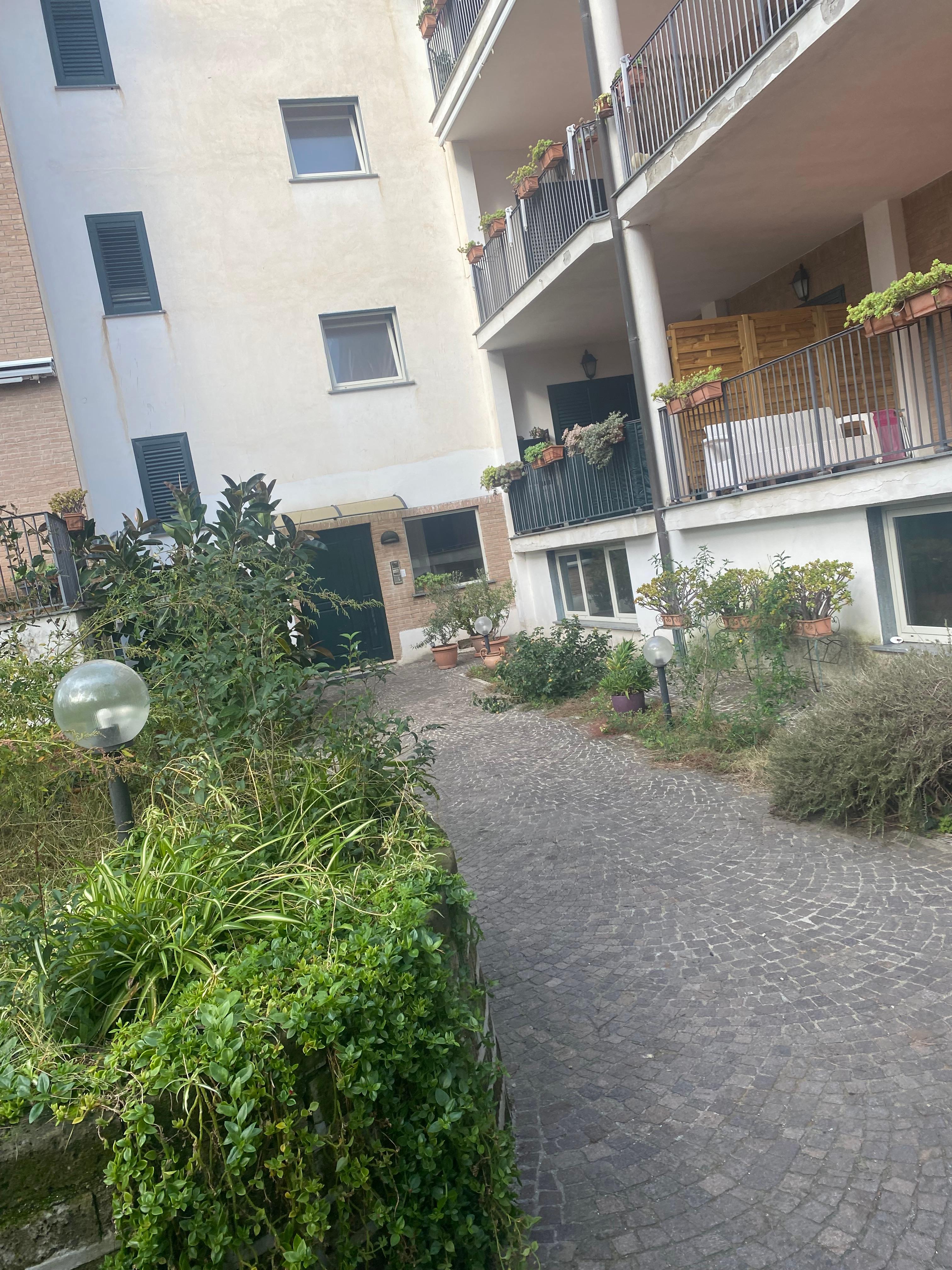 immobile fabbricato all'asta in Via delle Azalee snc - 81030 Castel Volturno (CE) - 2