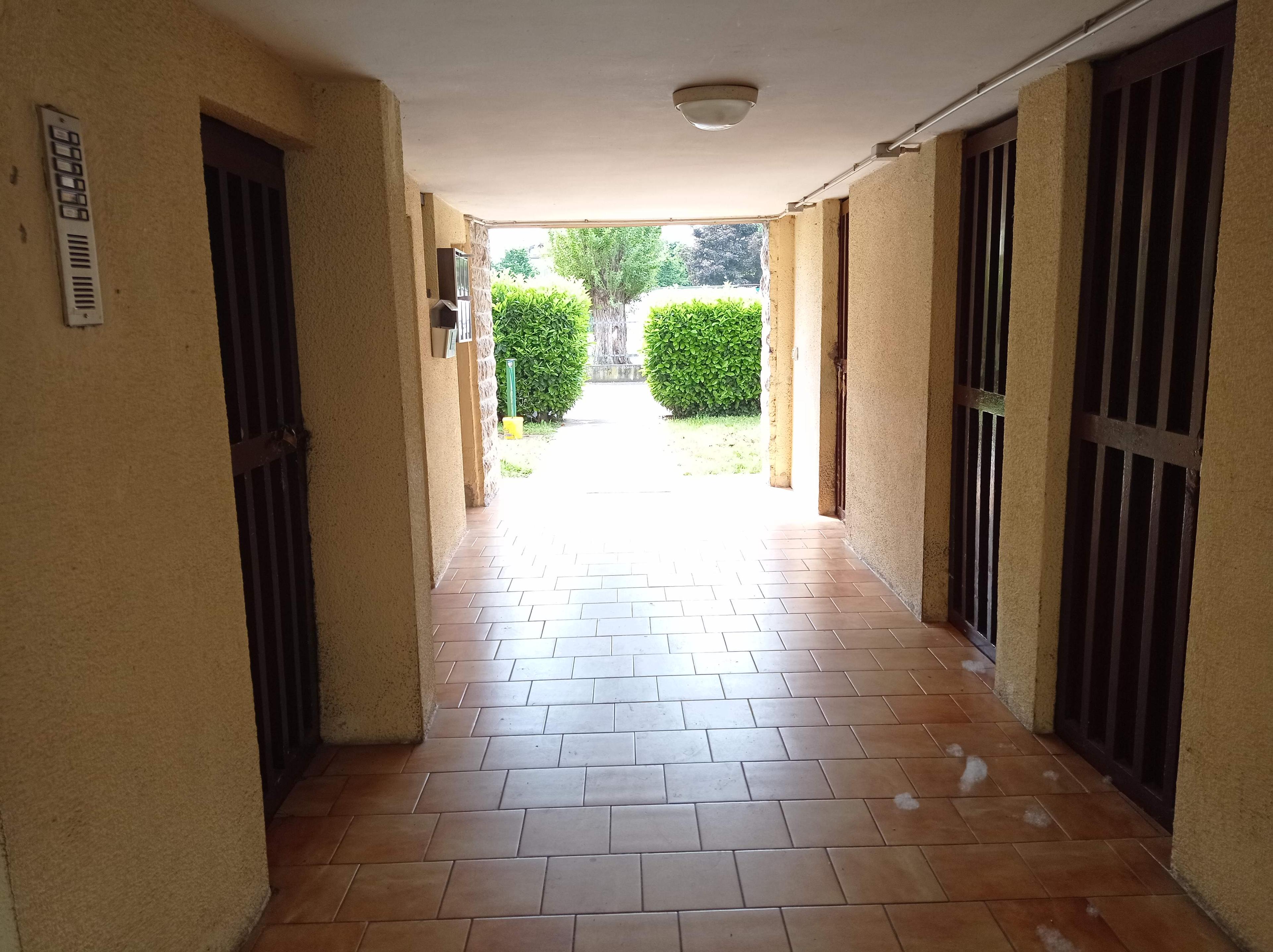 immobile appartamento all'asta in Via Luigi Pasteur n 20 Treviglio (BG) - 2