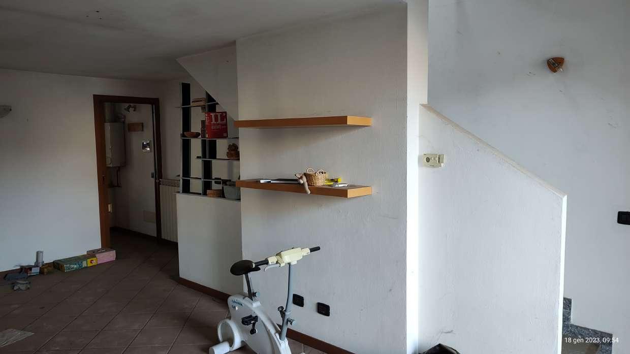 immobile appartamento all'asta in Cascina Caviana n 2 - 20843 Verano Brianza (MB) - 3